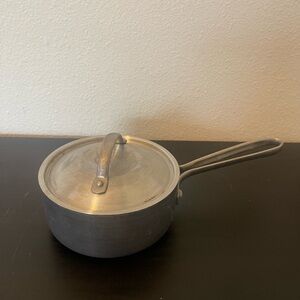 Simply Calphalon 1 Quart Saucepan W Lid 8701 Anodized Aluminum Pot